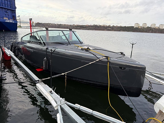 Candela C-8 elektrisk hydrofoilbåt, Daycruise... via auktion