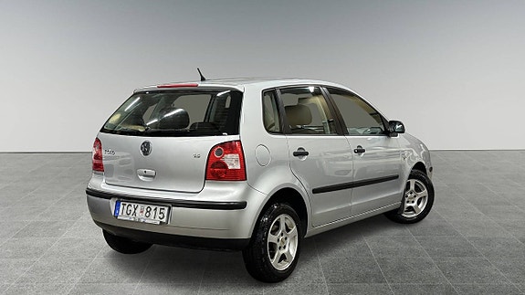Volkswagen Polo 12 of 18