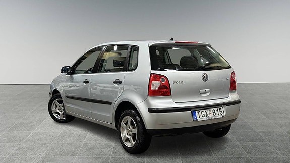 Volkswagen Polo 11 of 18