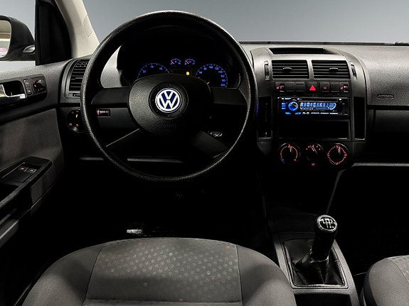 Volkswagen Polo 6 of 18