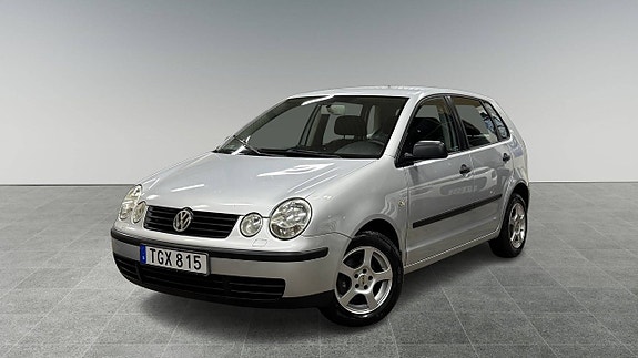 Volkswagen Polo 2 of 5