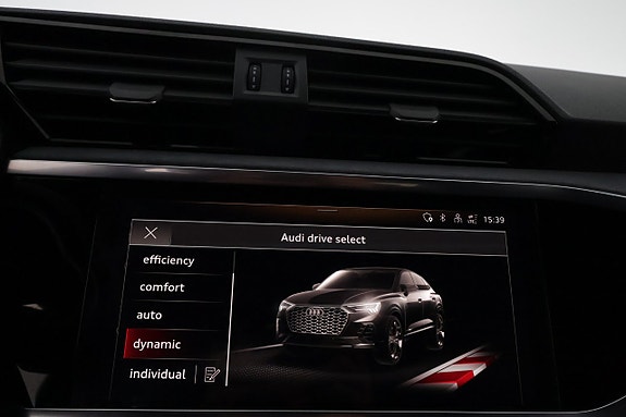 Audi Q3 22 of 27