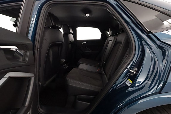 Audi Q3 12 of 27