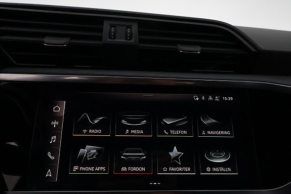 Audi Q3 17 of 27