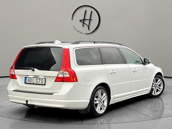Volvo V70 7 of 30