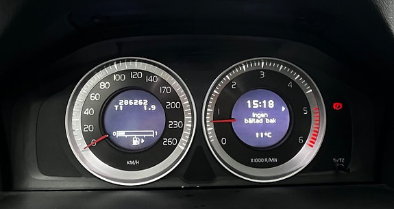 Volvo V70 16 of 30