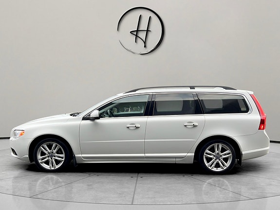 Volvo V70 6 of 30