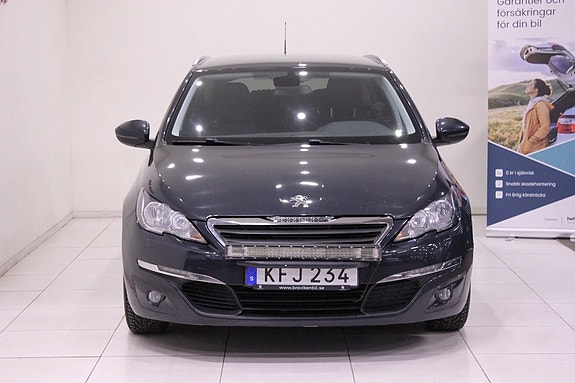 Peugeot 308 SW 4 of 5