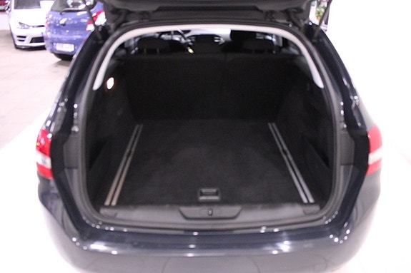 Peugeot 308 SW 24 of 24