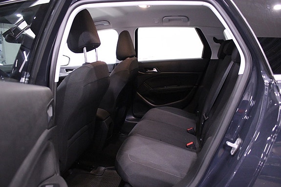 Peugeot 308 SW 14 of 24