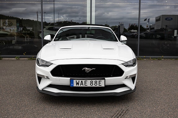 Ford Mustang 3 of 17
