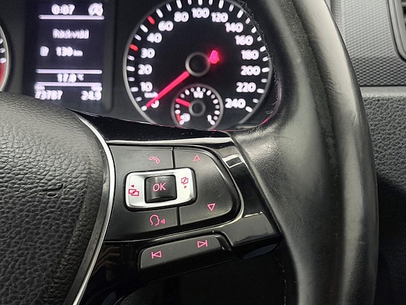 Volkswagen Caddy 16 of 24