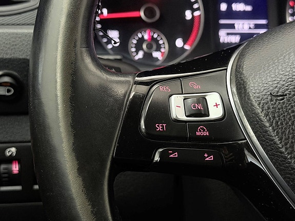 Volkswagen Caddy 15 of 24