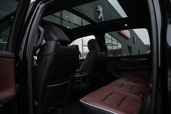 Dodge RAM 1500 14 of 14