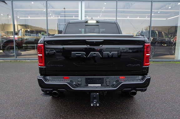 Dodge RAM 1500 6 of 14