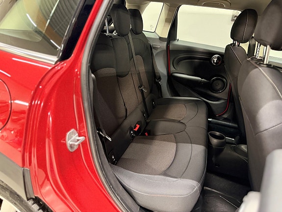 MINI Cooper 12 of 23