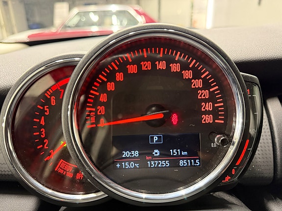 MINI Cooper 17 of 23