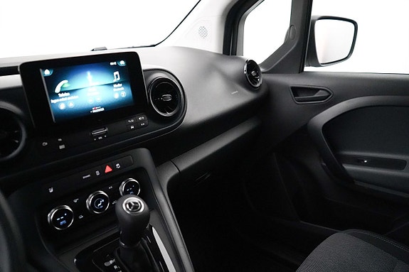 Mercedes-Benz eCitan 10 of 21