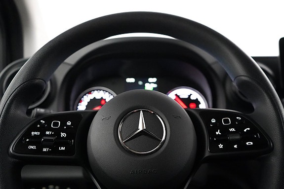 Mercedes-Benz eCitan 9 of 21
