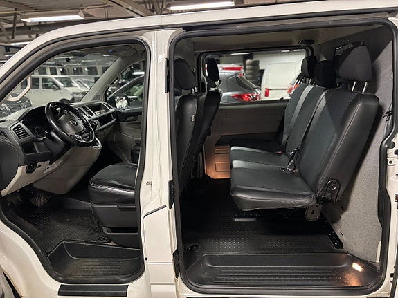 Volkswagen Transporter 7 of 8