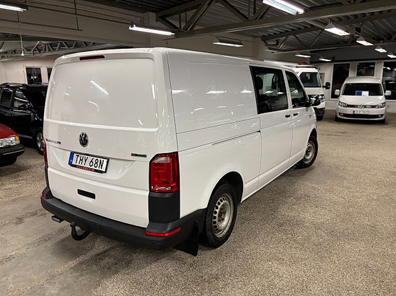 Volkswagen Transporter 4 of 5