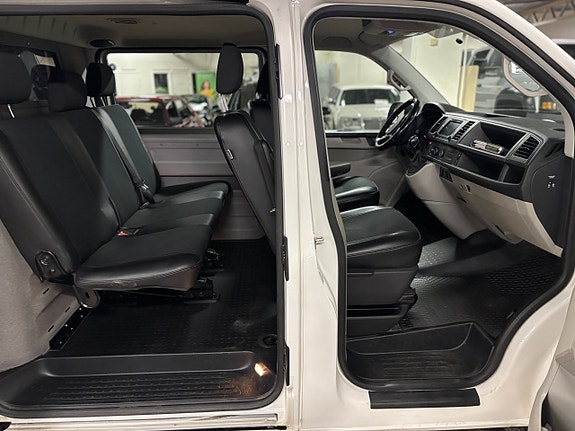 Volkswagen Transporter 6 of 8