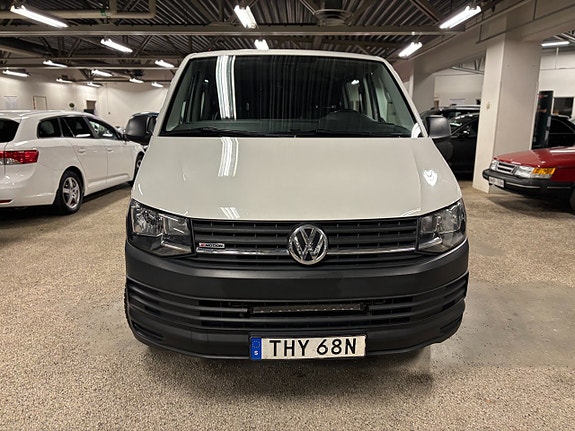 Volkswagen Transporter 2 of 5