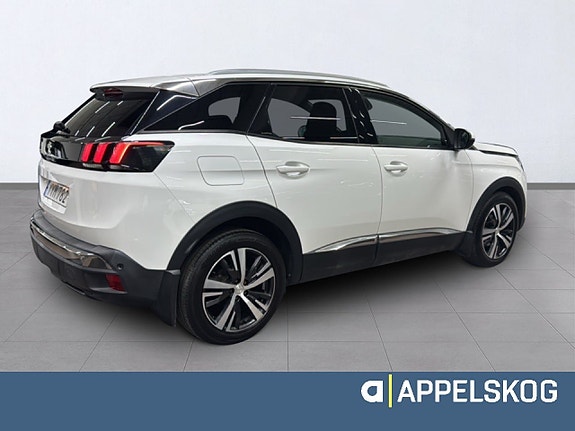 Peugeot 3008 4 of 5