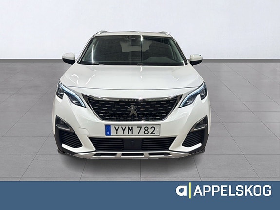 Peugeot 3008 2 of 5