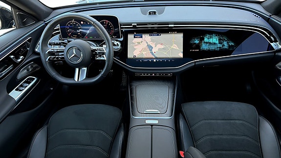 Mercedes-Benz E300 4 of 24