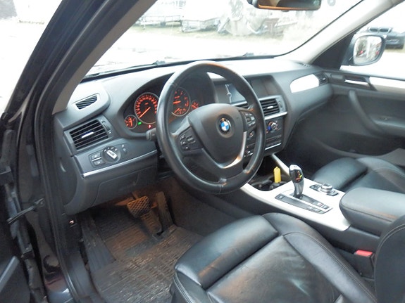 BMW X3 4 of 5