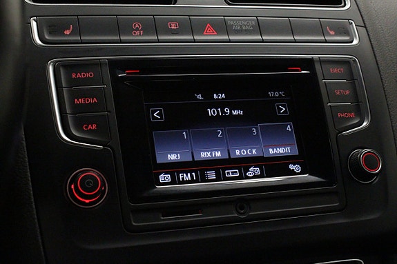 Volkswagen Polo 15 of 17