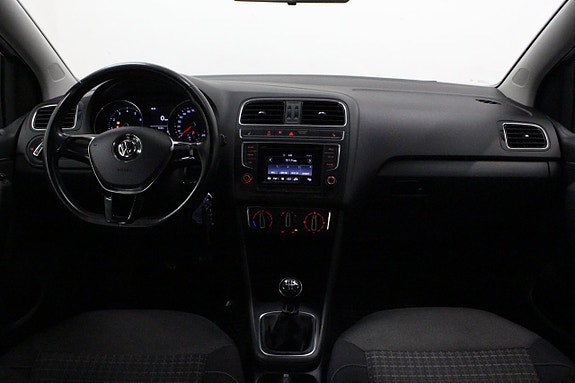 Volkswagen Polo 12 of 17
