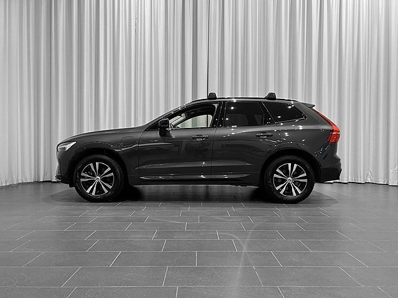 Volvo XC60 2 of 22