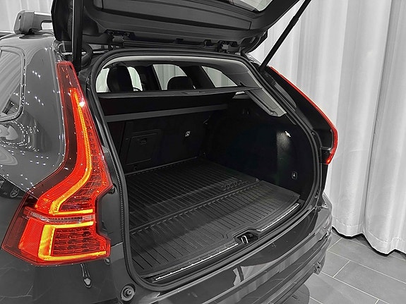 Volvo XC60 4 of 22