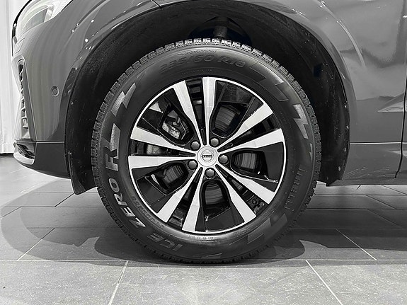Volvo XC60 6 of 22