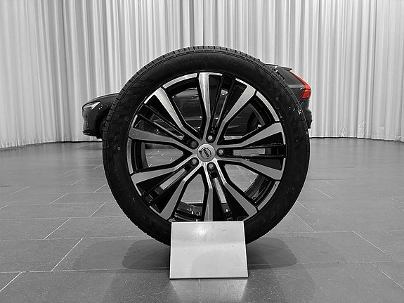 Volvo XC60 7 of 22