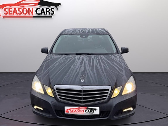 Mercedes-Benz E220 5 of 5
