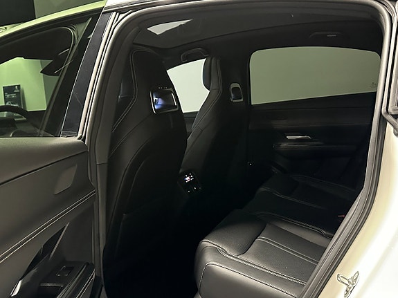 Mazda 6 9 of 18