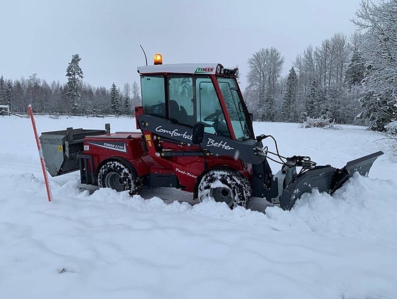 Redskapsbärare Timan Tool-Trac 5740 demo