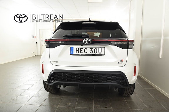 Toyota Yaris Cross 4 of 18