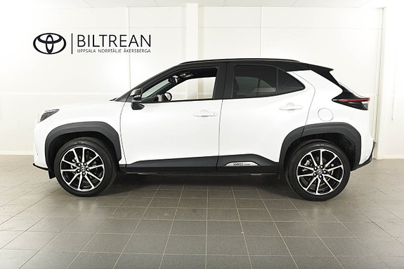 Toyota Yaris Cross 2 of 18