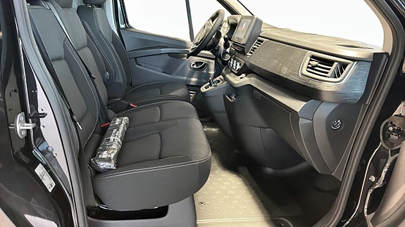 Renault Trafic 3 of 11