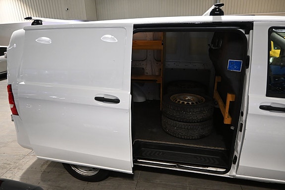 Mercedes-Benz Vito 109 11 of 18