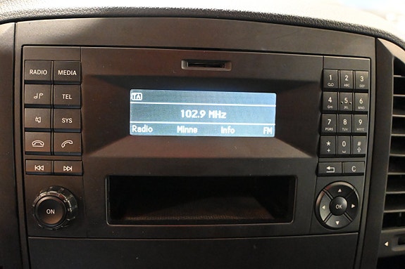 Mercedes-Benz Vito 109 16 of 18