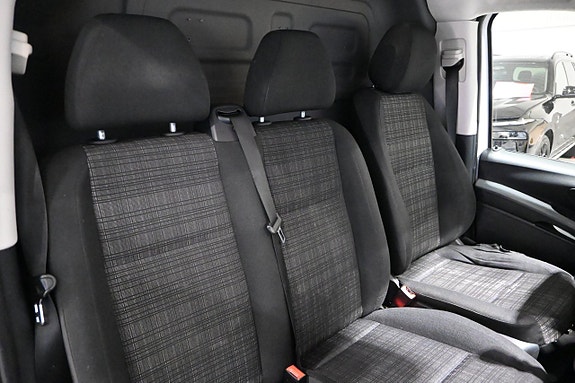 Mercedes-Benz Vito 109 10 of 18