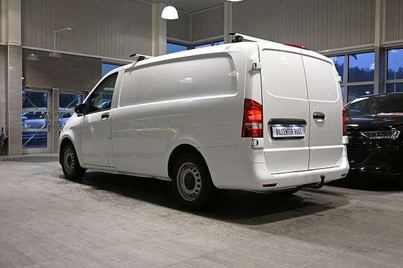 Mercedes-Benz Vito 109 3 of 5