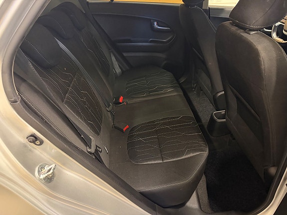 Kia Picanto 16 of 17