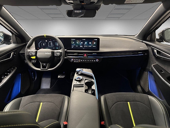 Kia EV6 7 of 25