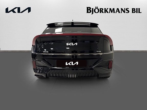 Kia EV6 5 of 5